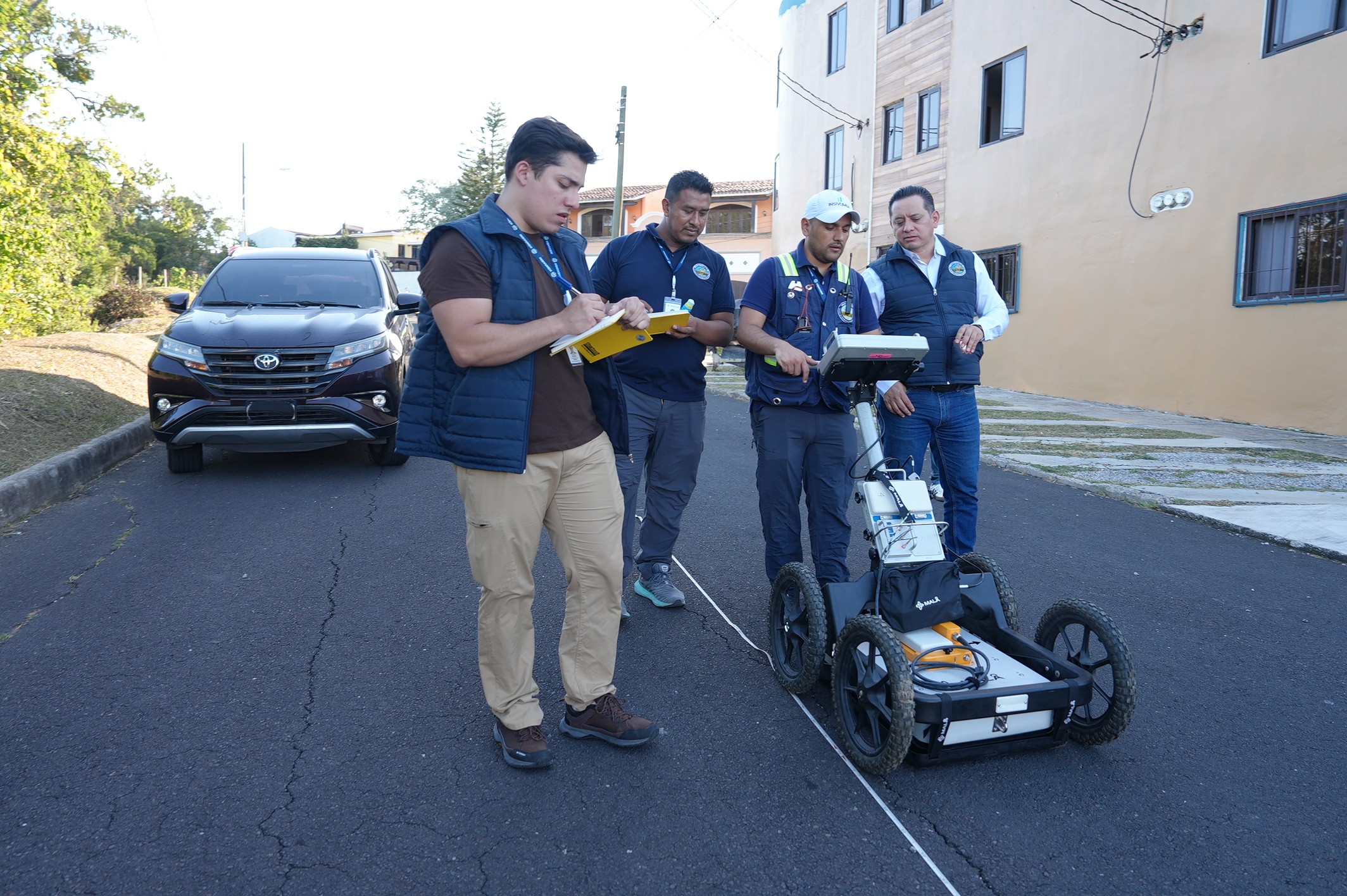 INSIVUMEH realiza evaluación técnica por vibraciones percibidas en zona 16